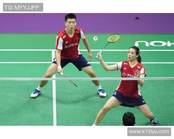 深圳羽毛球队盯防体系解析与战术运用探讨