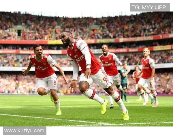 英超聚焦上海篮球队的快速进攻与战术创新探讨 英超聚焦上海篮球队的快速进攻与战术创新探讨