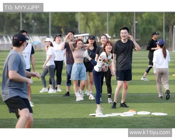 上海飞盘队与深圳飞盘队赛后技术分析与战术复盘探讨